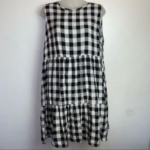Black and white plaid pattern tiered sleeveless dress